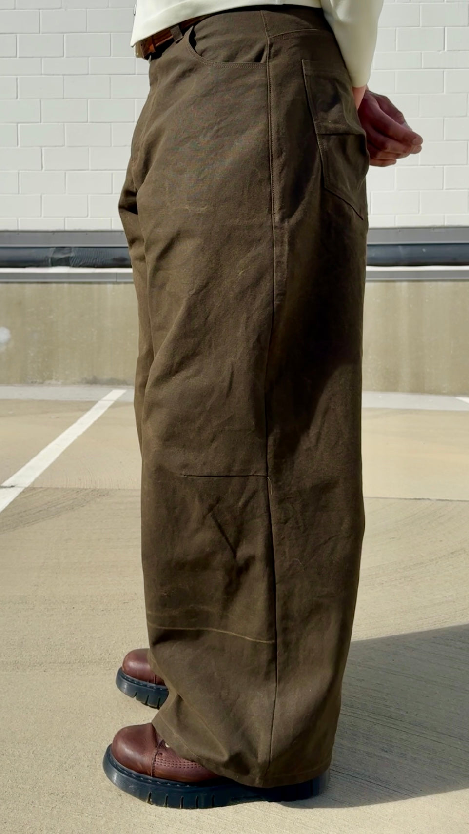 Canvas Wide Leg Knee Dart Pants